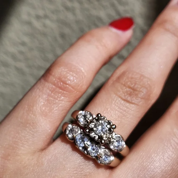 Vintage 14K Diamond Wedding Set - Picture 10 of 16